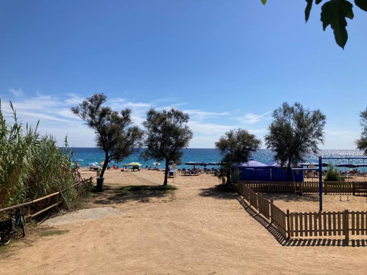 Albatross Mobile Homes On Camping Cala Canyelles Lloret de Mar Exterior photo